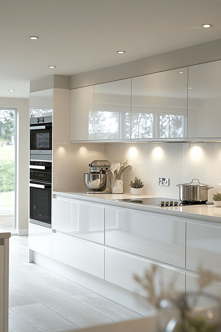 tủ bếp acrylic bóng gương